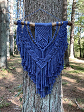 Load image into Gallery viewer, Genevieve