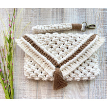 Load image into Gallery viewer, Macrame Clutch
